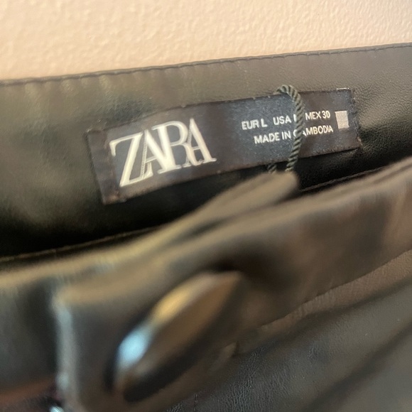 Zara Faux Leather Leggings Size large excellent condition $25 - Picture 5 of 5